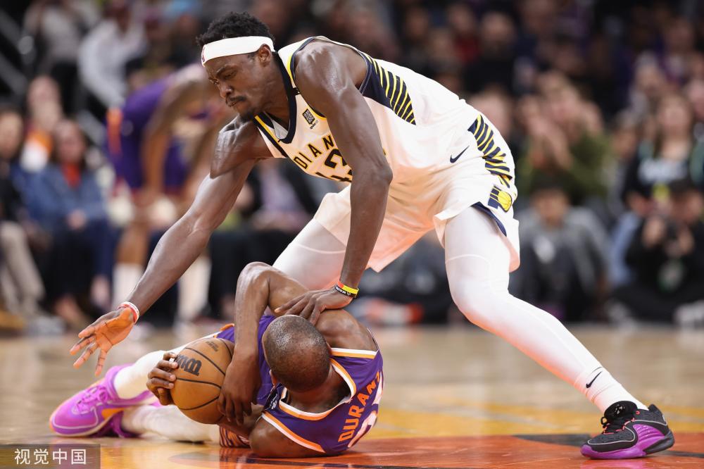 同时为年轻 同时为年轻